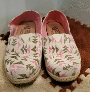 Bobs from Sketchers Women’s Sz 9.5 Cream Pink Brown Memory Foam Flats - Picture 1 of 5