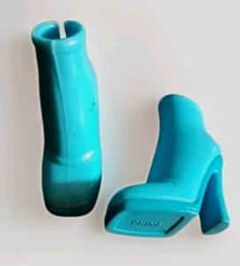 Winx Club Doll Blue Boots - Picture 1 of 4