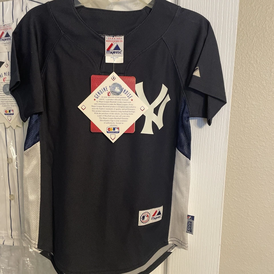 AUTHENTIC Majestic New York YANKEES Cool Base Batting Practice Jersey- Size Sm - Image 1 of 4