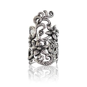 Ear Cuff Ohrring Chirurgenstahl mit Blumen und Blättern 1 Stück - Bild 1 von 3