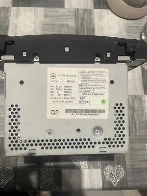 A1698204789 Autoradio Stereo Cd Mercedes Classe A 160 CDI W169 MF2550 - Immagine 1 di 4