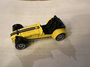 Matchbox MBX Sports Cars Caterham R500 Superlight Roadster Yellow/Black Stripes - Picture 1 of 7