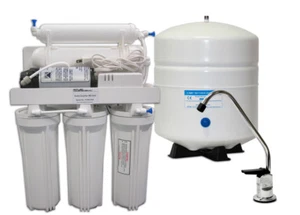 SISTEMA DE FILTRO DE AGUA DE ÓSMOSIS INVERSA PREMIER 5 ETAPAS con BOMBA + tanque - Imagen 1 de 3