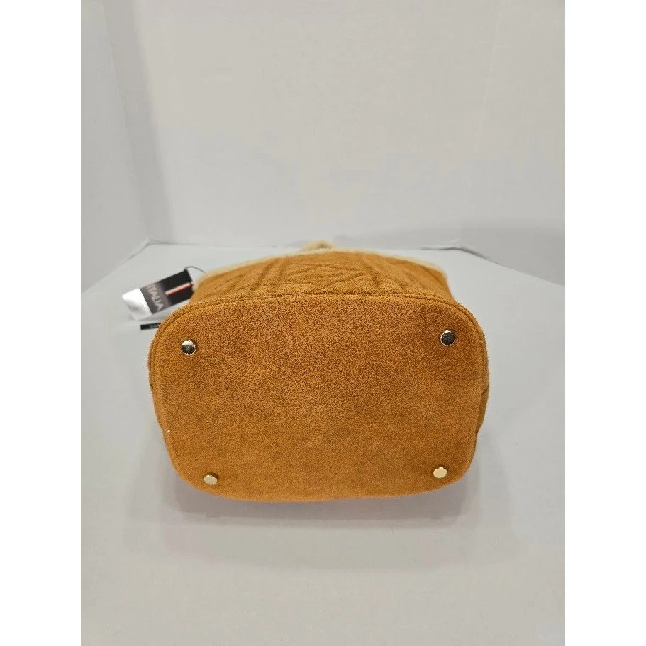 NWT Claudia Firenze Genuine Leather Bucket Bag Sherpa Trim Quilted Made in Italy - Image 1 of 4