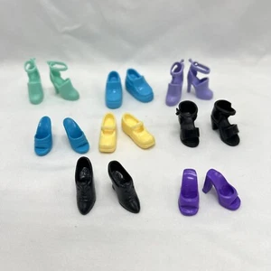 Barbie Shoes Retro 90s Lot Bundle Platforms Heels Fashion Avenue 8 Pairs G9 - Picture 1 of 8