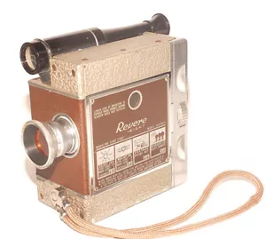 Revere Eight Model Seventy Movie Camera w/Lens - Picture 1 of 5