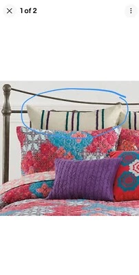 Anthology Minka 26" x 26" farsa europea a rayas en marfil Foto 1 de 3