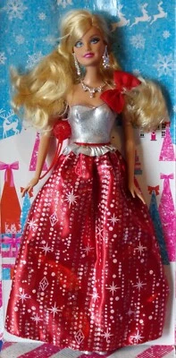 Holiday Barbie 2013 w/ Accessories Blond with Blue Eyes Mattel Christmas Edition - Image 1 of 3