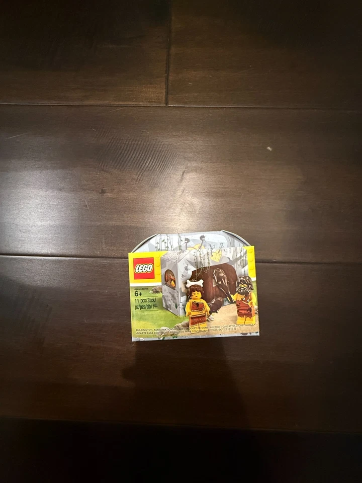 LEGO Promocional: Cueva Icónica (5004936) Foto 1 de 1