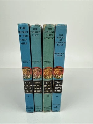 Vintage Hardy Boys Lot 4 Hardcover Books Franklyn Dixon 3, 18, 30, 37 - Image 1 of 4