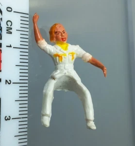 ORIGINAL Corgi Toys GS7 Daktari PAULA / CHERYL MILLER figure - replacement spare - Picture 1 of 4