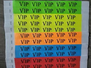 10.000 3/4" VIP MEHRFARBIG TYVEK ARMBÄNDER, PAPIERARMBÄNDER, EVENTARMBAND - Bild 1 von 1