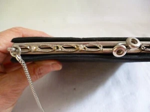 Vintage elegante Abendtasche schwarzer Stoff Metallbügel Kette Zirkonia - Picture 1 of 5