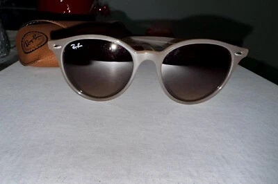 Óculos de sol Ray-Ban RB4305 redondo - Armação bege com lente marrom degradê - Imagem 1 de 4