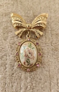 Dangle Bow Brooch Faux Pearl Flowers Pink Stones Oval Romantic Victorian - Picture 1 of 3