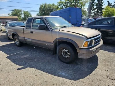 Used Washer Fluid Reservoir fits: 1997 Chevrolet S10/s15/sonoma  Grade A Foto 1 de 4