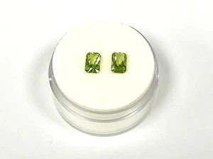 MESA VERDE NATURAL PERIDOT .99 CARAT TOTAL MATCHED PAIR EMERALD CUT  GEM QUALITY - Picture 1 of 4