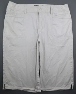 Women's Caribbean Joe Chino Capri Pants Shorts Stretch Beige Size 12 (33x12) - Picture 1 of 6
