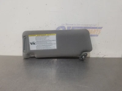 05-11 TOYOTA TACOMA DOBLE CABINA 4 PUERTAS OEM PASAJERO DERECHO PARASOL GRIS  Foto 1 de 4