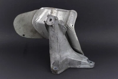 8E0199308A Original Audi A4 B6 B7 8E 2.0 FSI Engine Mount on the Right - Image 1 of 4