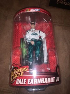 Dale Earnhardt Jr AMP #88 NASCAR - Winner's Circle Actionfigur  - Bild 1 von 2