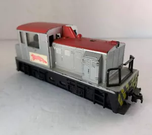 AHM HO Scale Fire Fox Diesel Switcher Locomotive Not Original Box Run Well - Picture 1 of 11