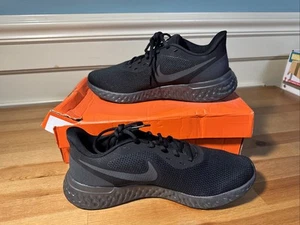 Nike Revolution 5 Negro/Antracita-BQ3204-001 - Imagen 1 de 6