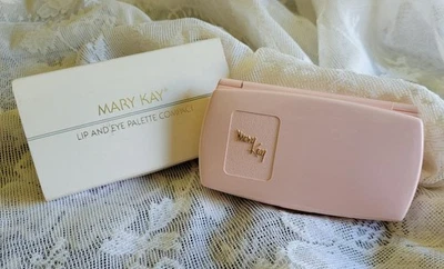NEW Vintage 80s MARY KAY Cosmetics LIP & EYESHADOW PALETTE Empty COMPACT Sleeve - Image 1 of 4