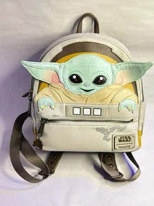 Disney Loungefly Star Wars the Mandalorian Baby Yoda Grogu Mini Backpack NEW - Picture 1 of 7