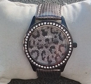New Guess W10239L1 ladies Watch 100% Genuine - Picture 1 of 6
