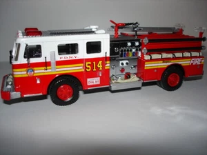 Code 3 FDNY Engine 514 Feuerwehr New York F.D.N.Y schönes Modell - Bild 1 von 1