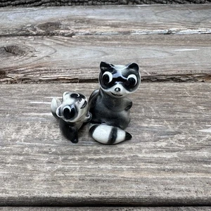 Hagen Renaker Miniature Mini Ceramic Mama Raccoon And Baby Big Eyes READ - Picture 1 of 16
