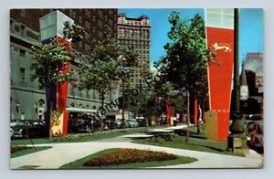 Postkarte Washington Boulevard und The Statler Hotel Detroit Michigan - Bild 1 von 2