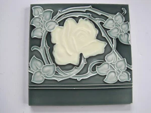 ANTIQUE 6" HEMIKSEM, BELGIUM, MOULDED AND MAJOLICA GLAZED ROSE TILE C1910 - Picture 1 of 3