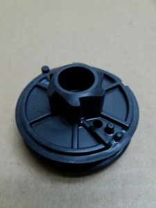 55-822 OREGON RECOIL STARTER PULLEY REPLACES WEEDEATER, JOHN DEERE, HUSQVARNA) - Picture 1 of 2