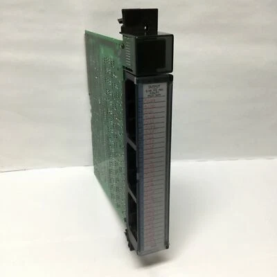 Módulo de salida digital GE Fanuc IC697MDL753C serie 90-70 5/48VDC NEG, 0,5A/PT Foto 1 de 4