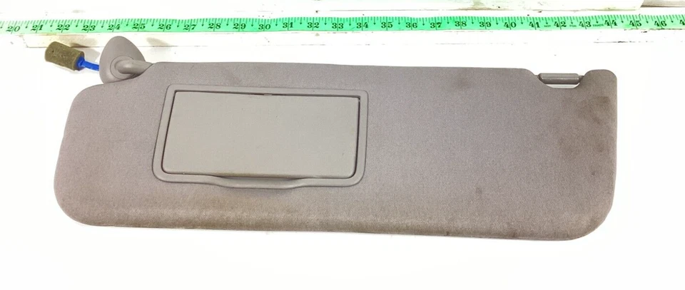 2018-2022 Honda Odyssey Left Driver Side Sunvisor Sun Visor Shade OEM . - Image 1 of 4