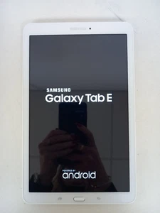 Samsung Galaxy Tab E White 9.5" Tablet 8GB - Picture 1 of 7