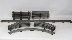 Lionel O 27 Gauge 3-Rail Train Tracks 40" Straight, Curved & Straight - Picture 1 of 13