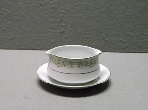 ALLEGRO GRAVY BOAT ATTACHED UNDERPLATE Vintage FINE CHINA JAPAN GREEN SCROLLING - Picture 1 of 9
