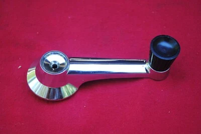 67 F-100 F-250 NOS FORD MANIVELA VENTANA MANIVELA C7TZ 8123342 A CORREC Foto 1 de 3