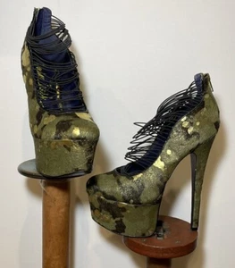 NWOB LONDON TRASH Leather Green Camo and Metallic Gold Platform Heels SIZE 8.5 - Picture 1 of 15