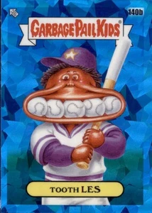 Garbage Pail Kids 2022 cromo zafiro serie diente LES #140b - Imagen 1 de 2