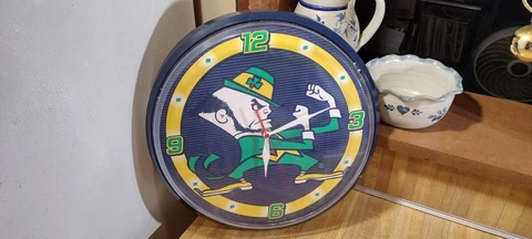Vintage Wincraft Notre Dame Fighting Irish Plastic Wall Clock,works great! Cover