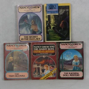 Nancy Drew Lot of 5 Paperback Vintage Books By Carolyn Keene (1936-2004) - Picture 1 of 4