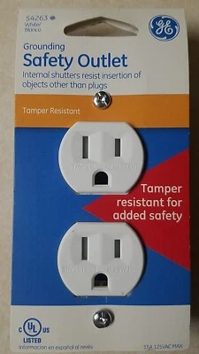 Nova tomada duplex de segurança de aterramento GE 54263 listada UL, 125 volts, 15 AMP - Branco - Imagem 1 de 2