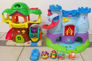 Playskool Weebles Weebalot Castle & Musical Treehouse Spielset Figuren - Bild 1 von 7