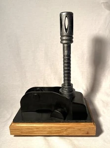 Träger Aufsteller für Famas F1 Bayo. mit Holzsockel - Bild 1 von 7