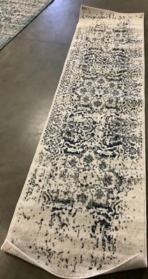 Tapete com defeito CREME/MARINHO 2'-3" x 8'-0", preço reduzido 1172673353 MAD603D-28 - Imagem 1 de 4