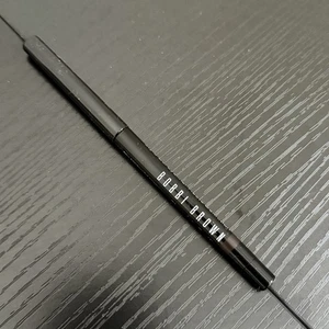 Delineador de ojos en gel Bobbi Brown perfectamente definido TRUFA DE CHOCOLATE 0,01 oz/.35 g talla completa - Imagen 1 de 2